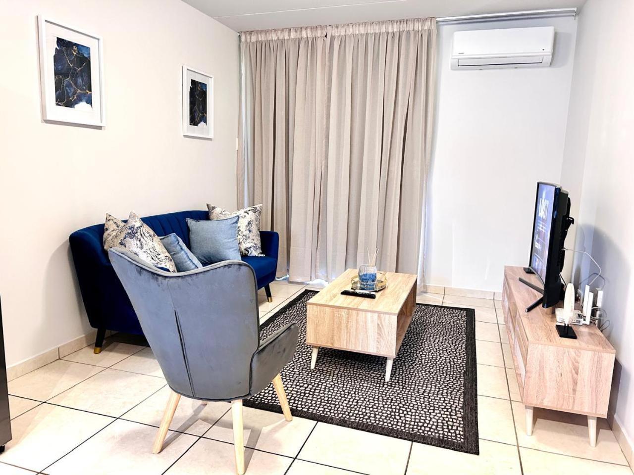 Groves 924 Apartment Ballito